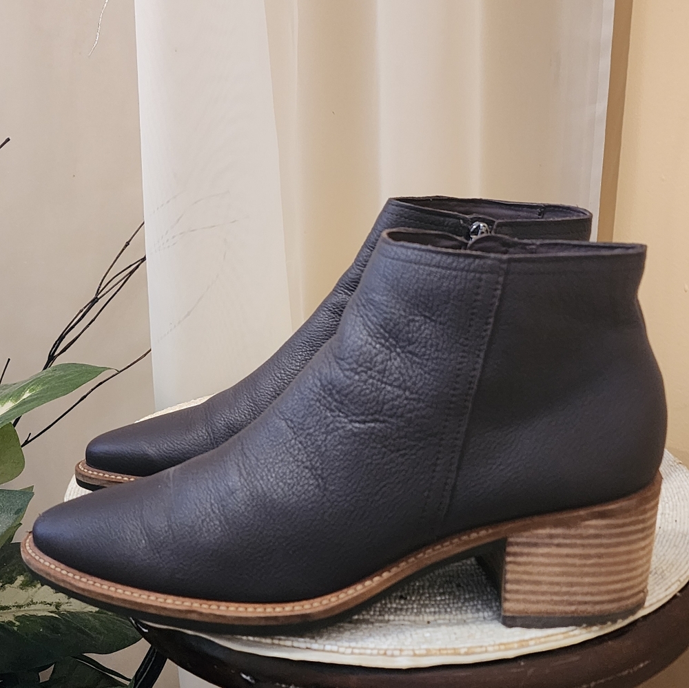 ECCO Water Resistant Low Ankle Boot Color Shale Size41 Us 10.5.like New - Picture 2 of 7